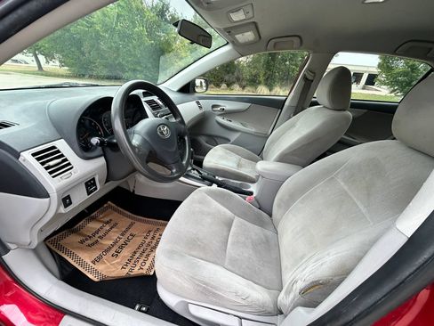 Used 2013 Toyota Corolla L FWD image 11