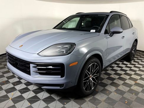 New 2026 Porsche Cayenne image 2