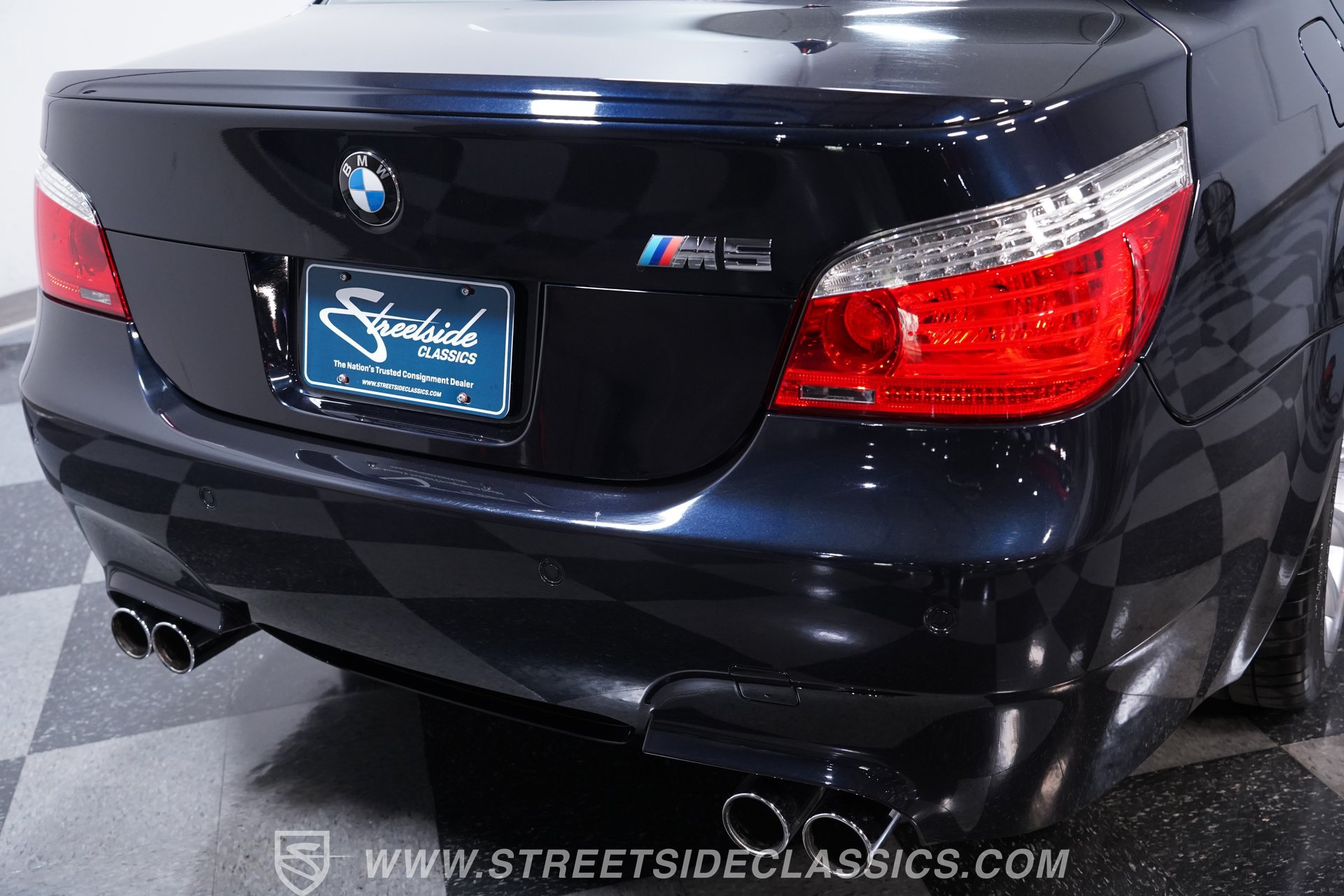 Used 2010 BMW M5 RWD image 21