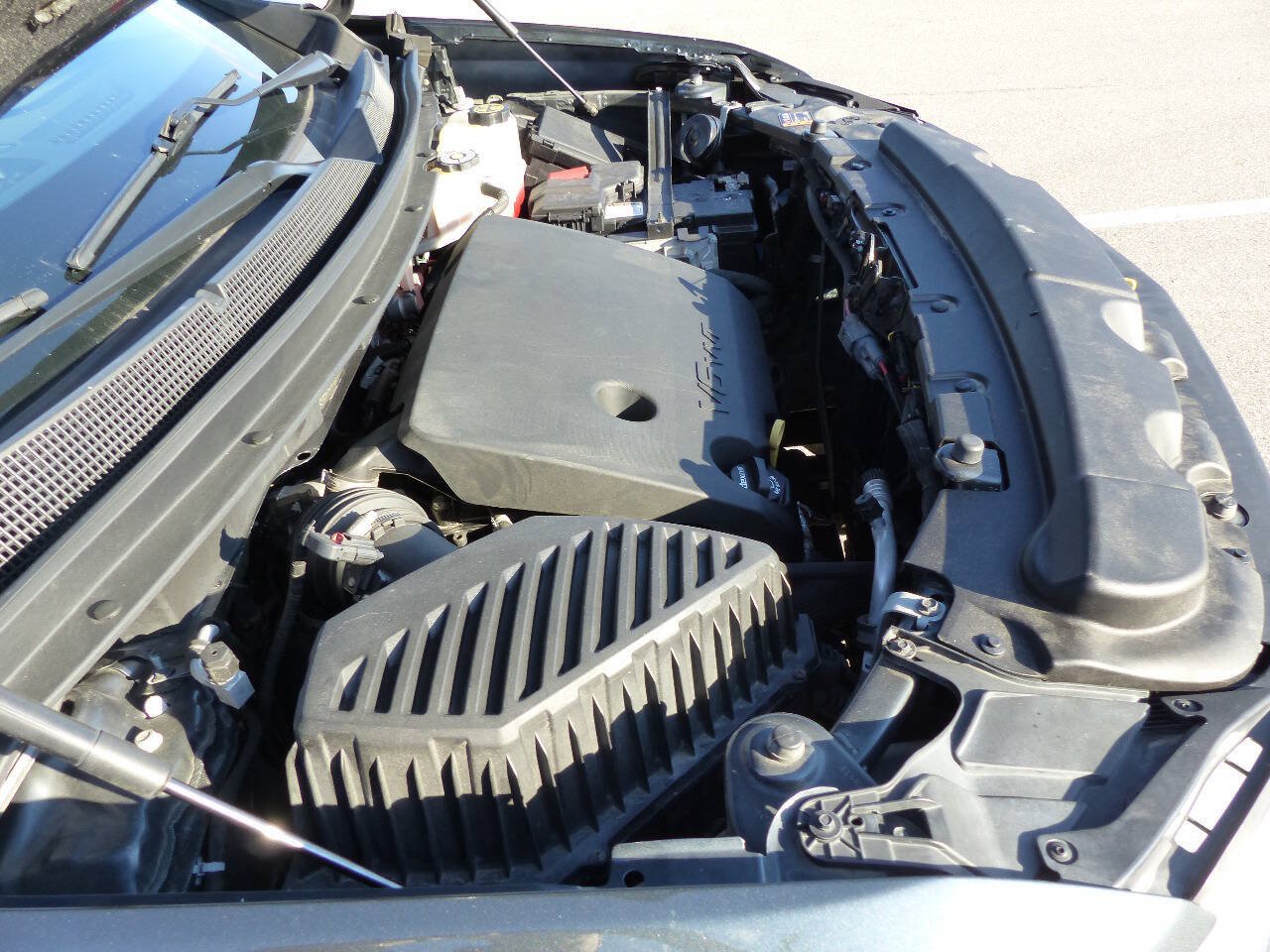Used 2019 Chevrolet Traverse LT FWD image 32