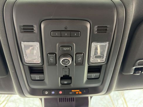 Certified 2024 Chevrolet Suburban Premier AWD/4WD image 31