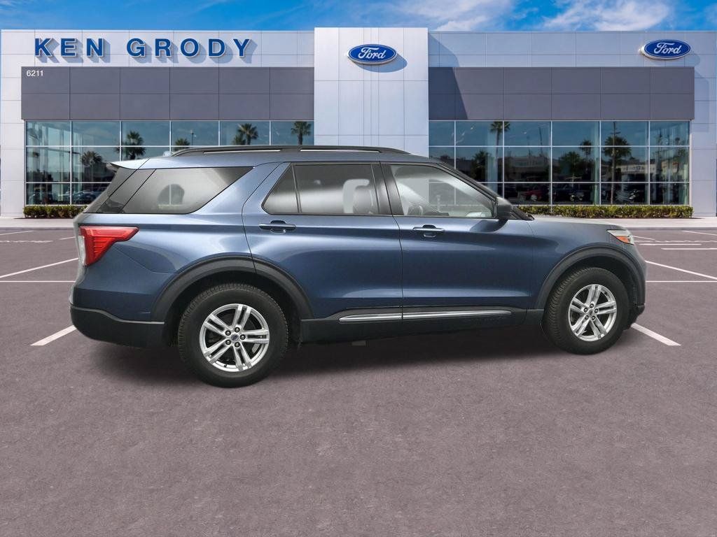 Used 2020 Ford Explorer XLT AWD/4WD image 6