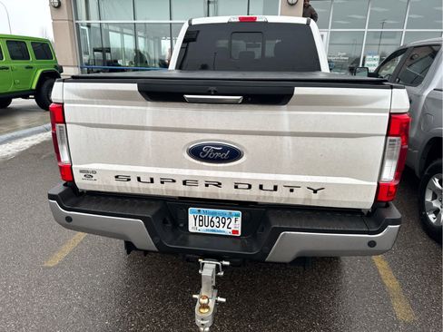 Used 2017 Ford F350 Lariat w/ Chrome Package image 5