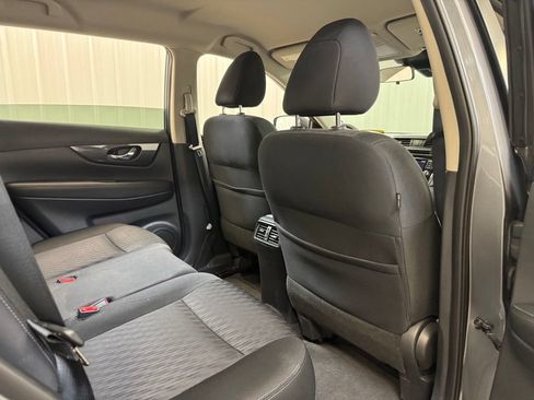 Used 2020 Nissan Rogue SV AWD/4WD image 24
