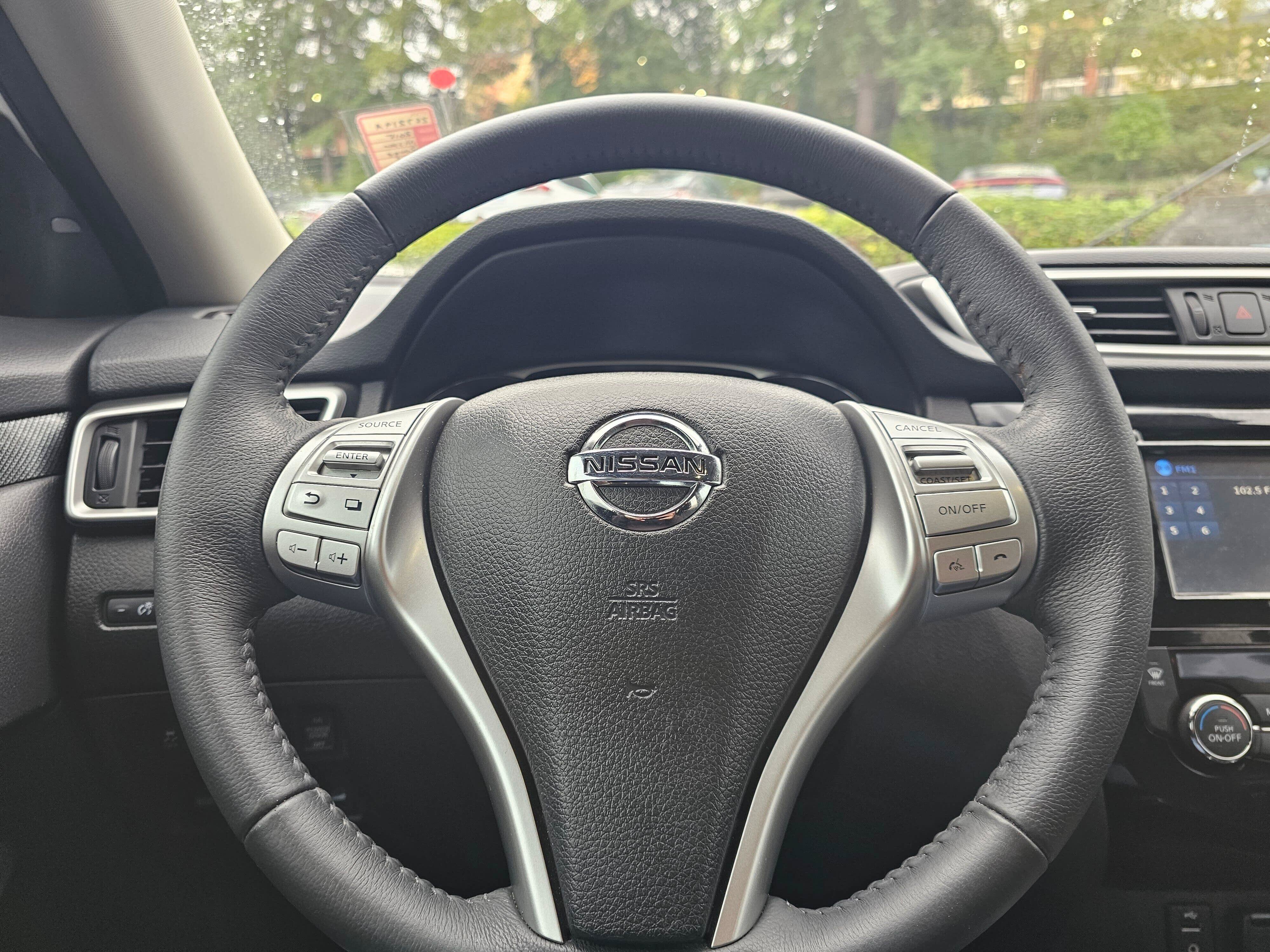 Used 2015 Nissan Rogue SL w/ SL Premium Package AWD/4WD image 26