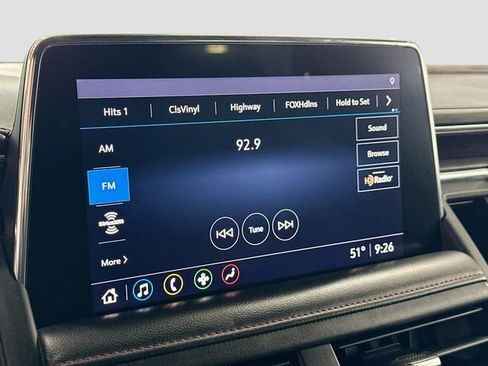 Used 2021 Chevrolet Suburban RST AWD/4WD image 15