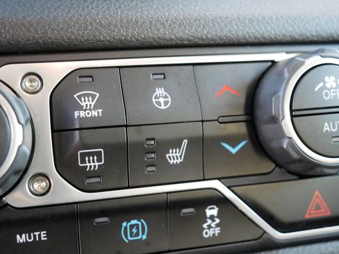 Used 2025 Jeep Wrangler Sport S w/ Convenience Group image 34