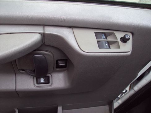 Used 2013 Chevrolet Express 1500 AWD w/ Power Package image 19