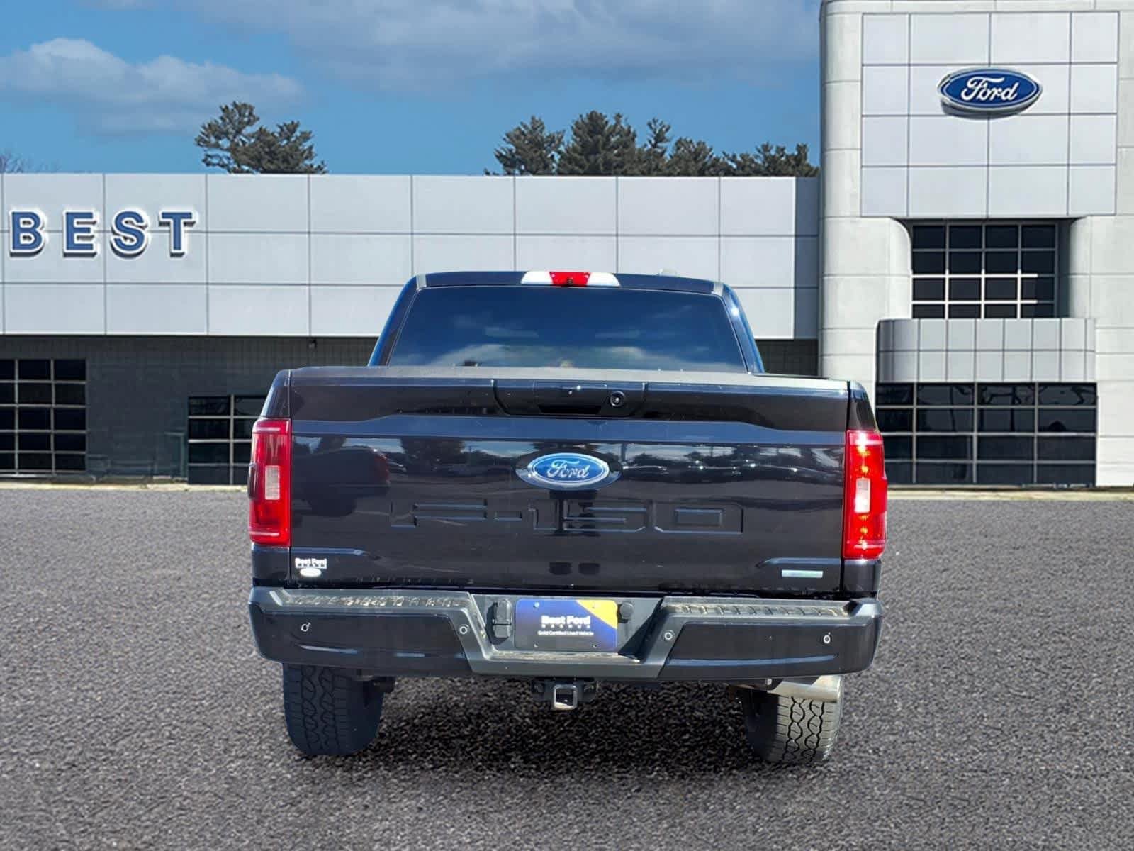 Used 2022 Ford F150 XLT w/ Equipment Group 302A High AWD/4WD image 5