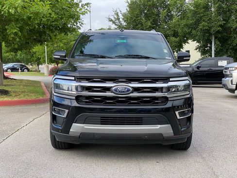 Used 2024 Ford Expedition Limited AWD/4WD image 2