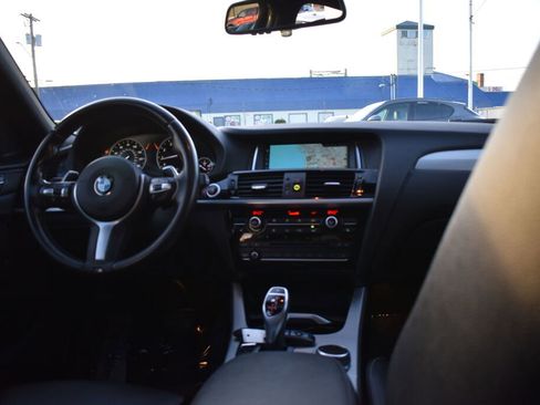 Used 2018 BMW X4 M40i image 2