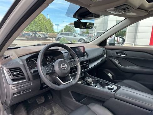 Used 2023 Nissan Rogue SV w/ SV Premium B Package AWD/4WD image 34