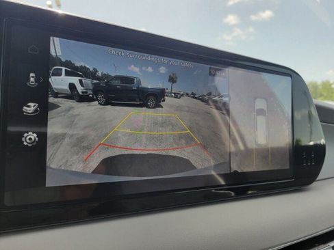 Used 2025 Hyundai Palisade SEL FWD image 21