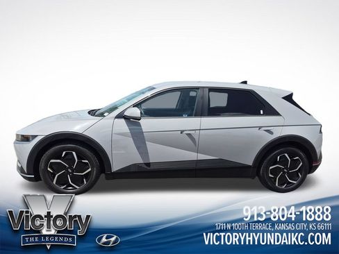 Used 2023 Hyundai Ioniq 5 SEL AWD/4WD image 2