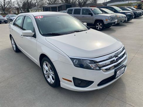 Used 2012 Ford Fusion SE image 4