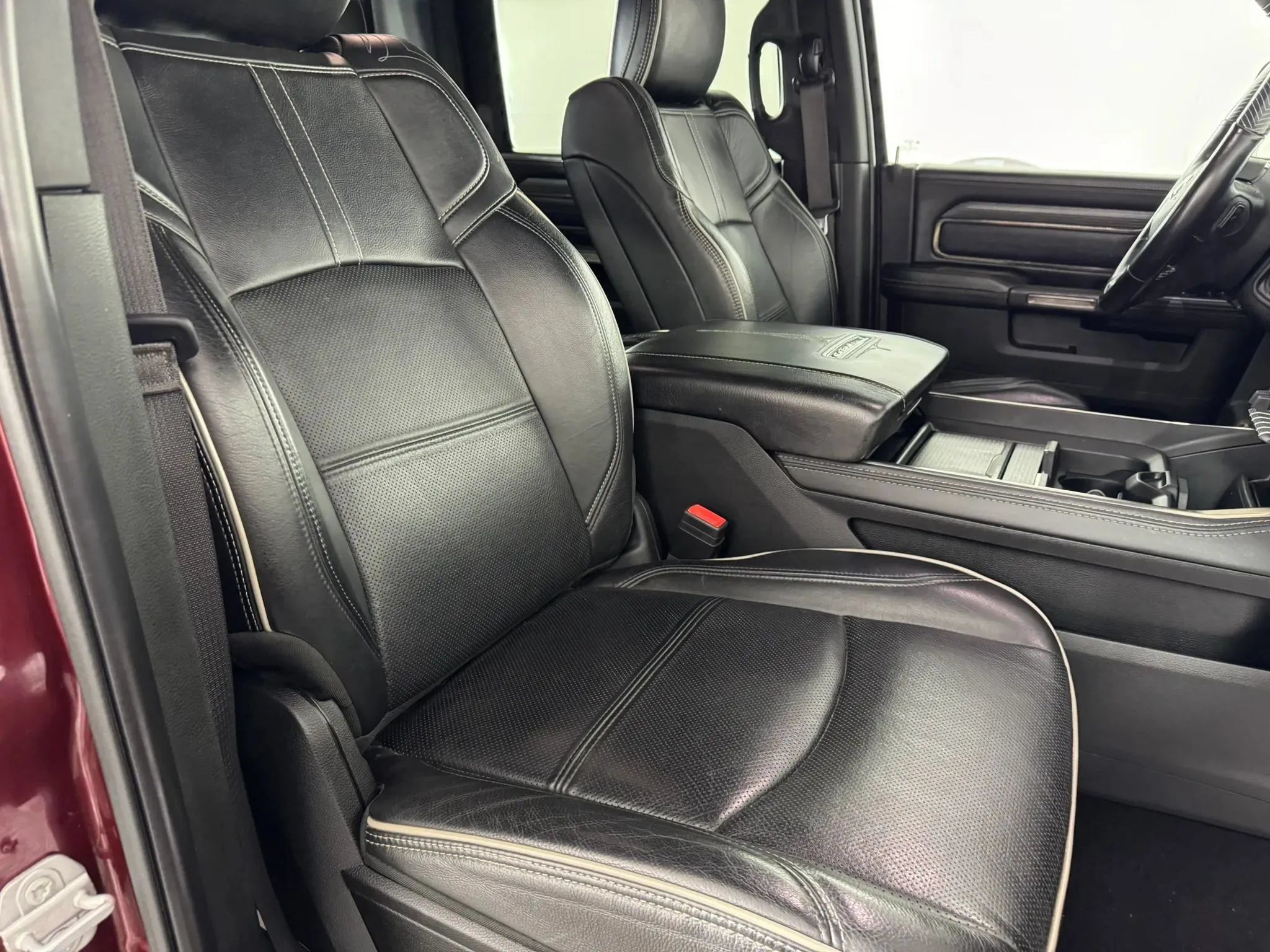 Used 2021 RAM 3500 Limited w/ Max Tow Package AWD/4WD image 33