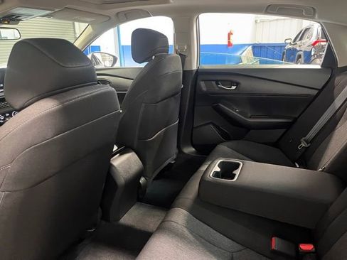 Used 2023 Honda Accord EX image 17