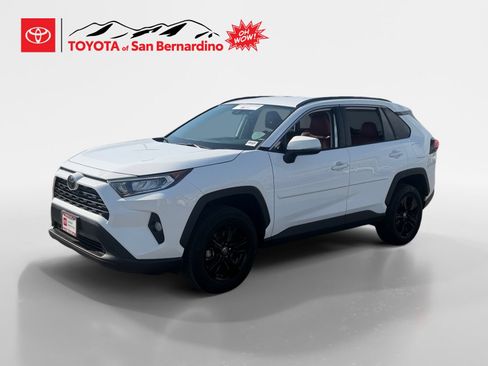Certified 2021 Toyota RAV4 XLE w/ Carpet Mat Package (TMS) FWD image 1