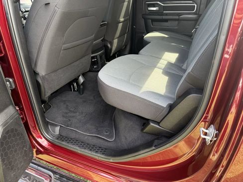 Used 2024 RAM 2500 Big Horn AWD/4WD image 31