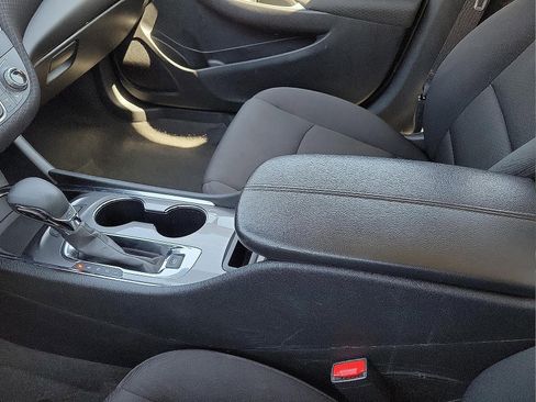 Used 2024 Chevrolet Malibu LT image 20