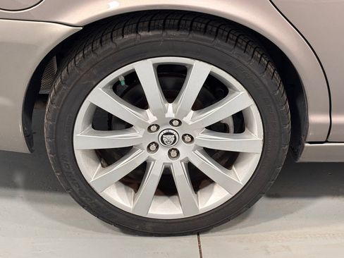 Used 2008 Jaguar XJ8 L image 33