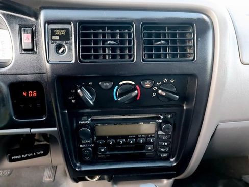 Used 2003 Toyota Tacoma PreRunner image 24