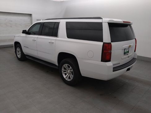 Used 2019 Chevrolet Suburban LS RWD image 3
