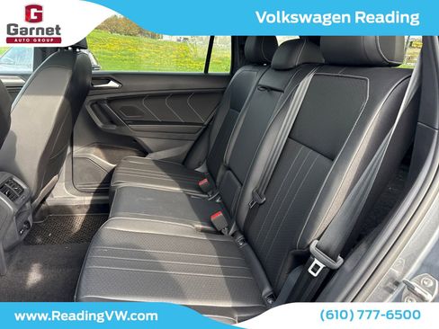 Used 2023 Volkswagen Tiguan SE R-Line image 13