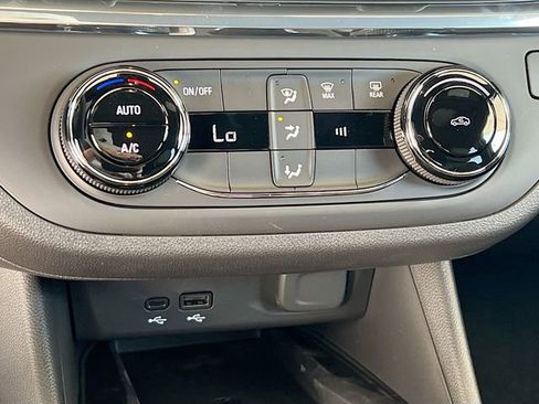 New 2026 Buick Envista Preferred w/ Convenience II Package image 11