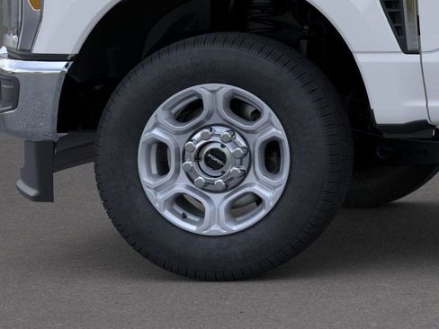 New 2026 Ford F350 XLT image 19