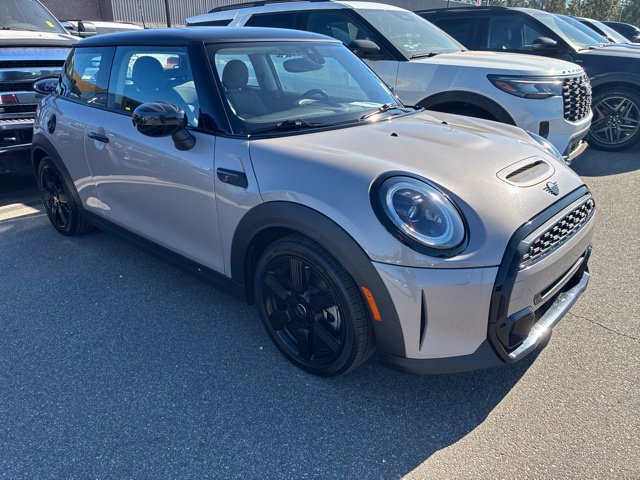 Used 2024 MINI Cooper S FWD image 1