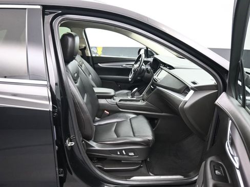 Used 2018 Cadillac XT5 Luxury image 41