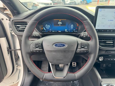 New 2024 Ford Escape ST-Line Select w/ Tech Pack #2 image 9