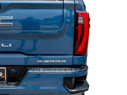 Used 2024 GMC Sierra 2500 Denali Ultimate AWD/4WD image 53