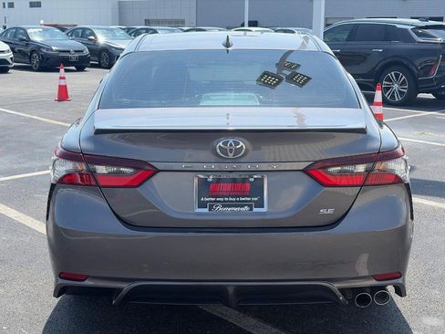 Used 2023 Toyota Camry SE FWD image 6