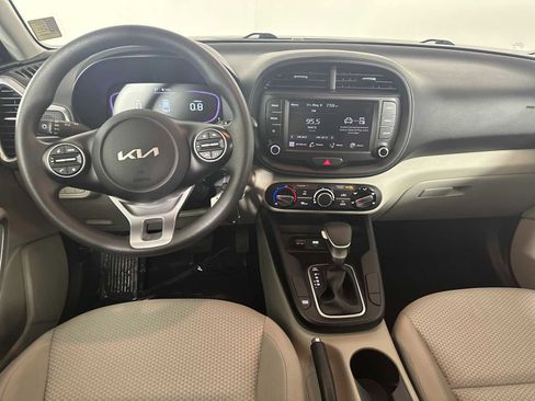 Used 2023 Kia Soul LX FWD image 24