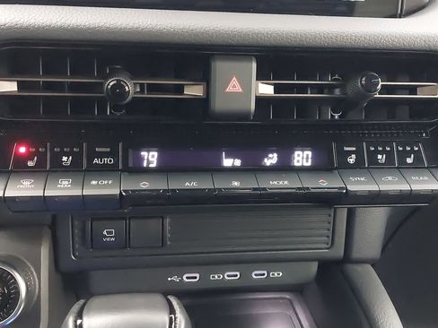 Used 2024 Toyota Land Cruiser image 23