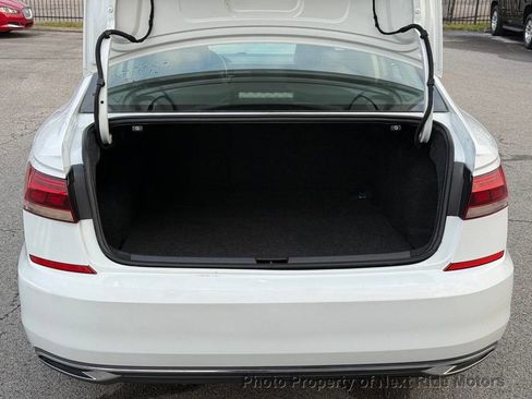 Used 2020 Volkswagen Passat 2.0T SE image 18