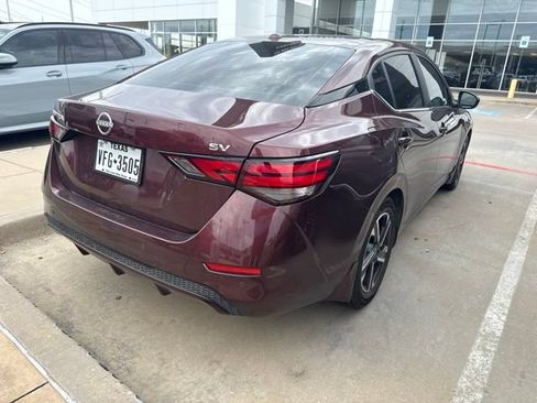 Used 2024 Nissan Sentra SV FWD image 3