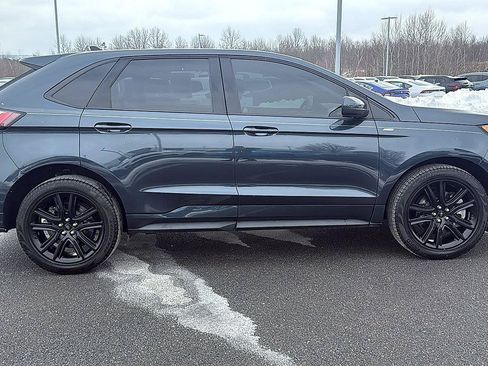 Used 2024 Ford Edge ST-Line w/ Cargo Accessory Package AWD/4WD image 4