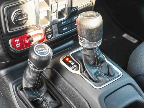 New 2026 Jeep Gladiator Rubicon AWD/4WD image 31