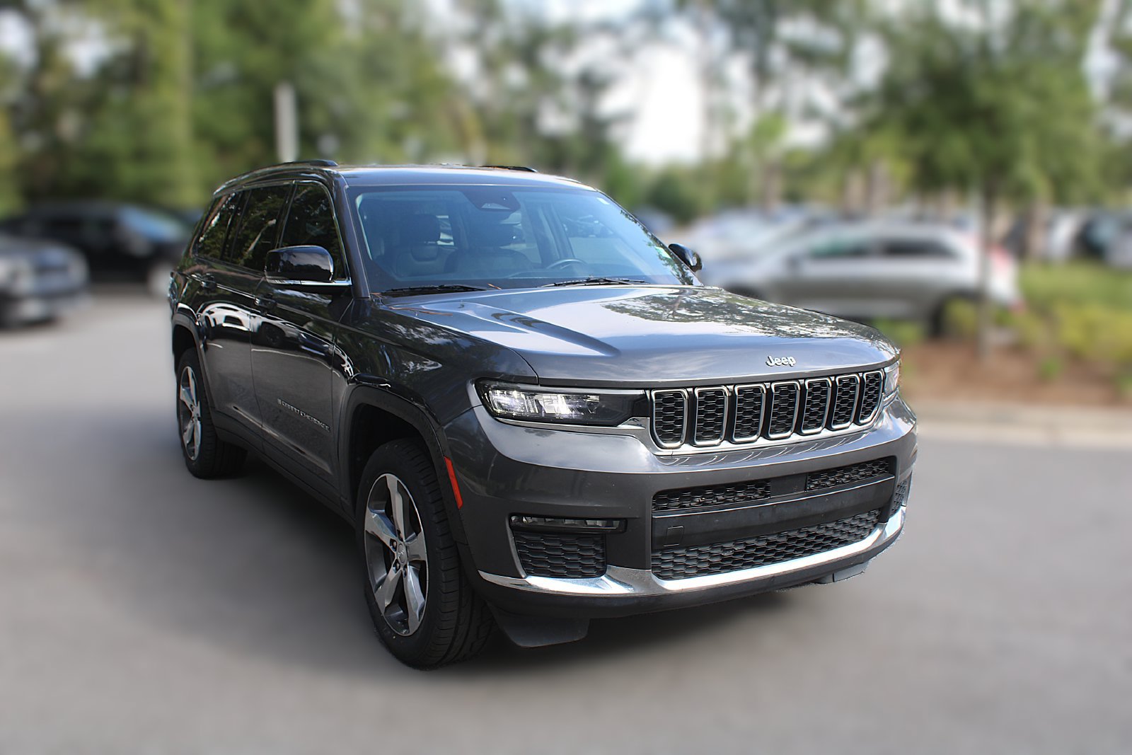 Used 2022 Jeep Grand Cherokee L Limited RWD image 16
