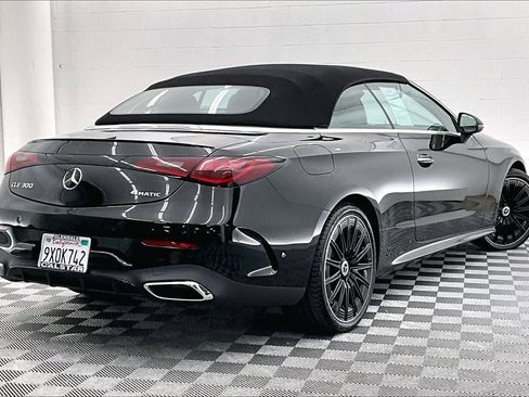 Used 2026 Mercedes-Benz CLE 300 4MATIC Cabriolet image 11