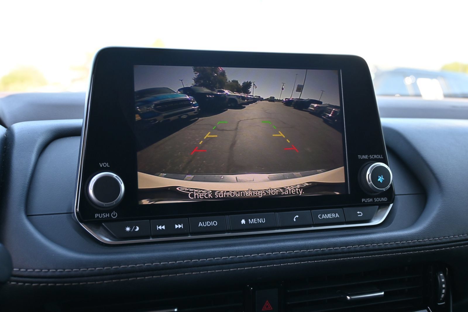 Used 2023 Nissan Rogue SV FWD image 12