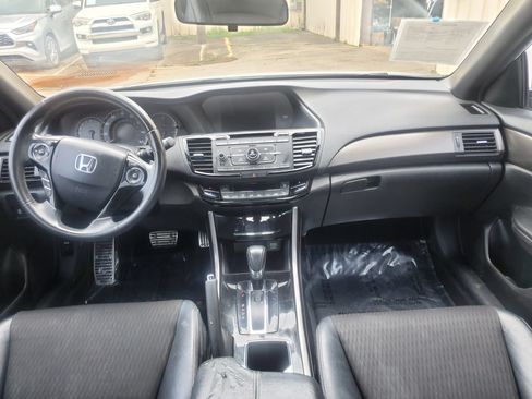 Used 2016 Honda Accord Sport image 30