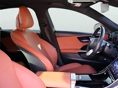 Used 2022 Mercedes-Benz C 300 4MATIC Sedan image 10
