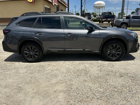 Used 2024 Subaru Outback Onyx Edition XT AWD/4WD image 3