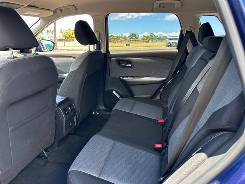 Used 2021 Nissan Rogue SV FWD image 15