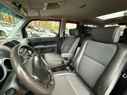 Used 2005 Honda Element EX image 12