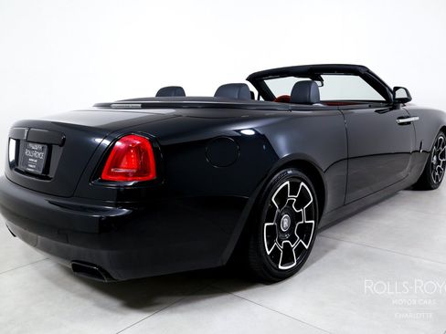 Used 2019 Rolls-Royce Dawn RWD image 2